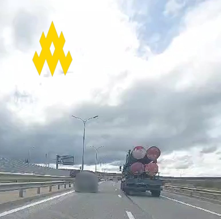 Перевозка российских ракет в Крыму