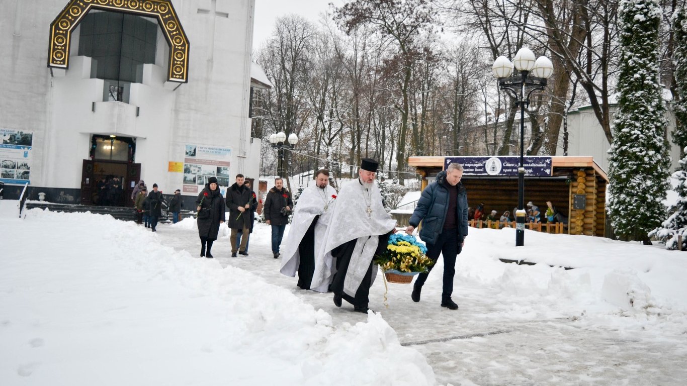 В Шевченковском районе почтили память героев-чернобыльцев