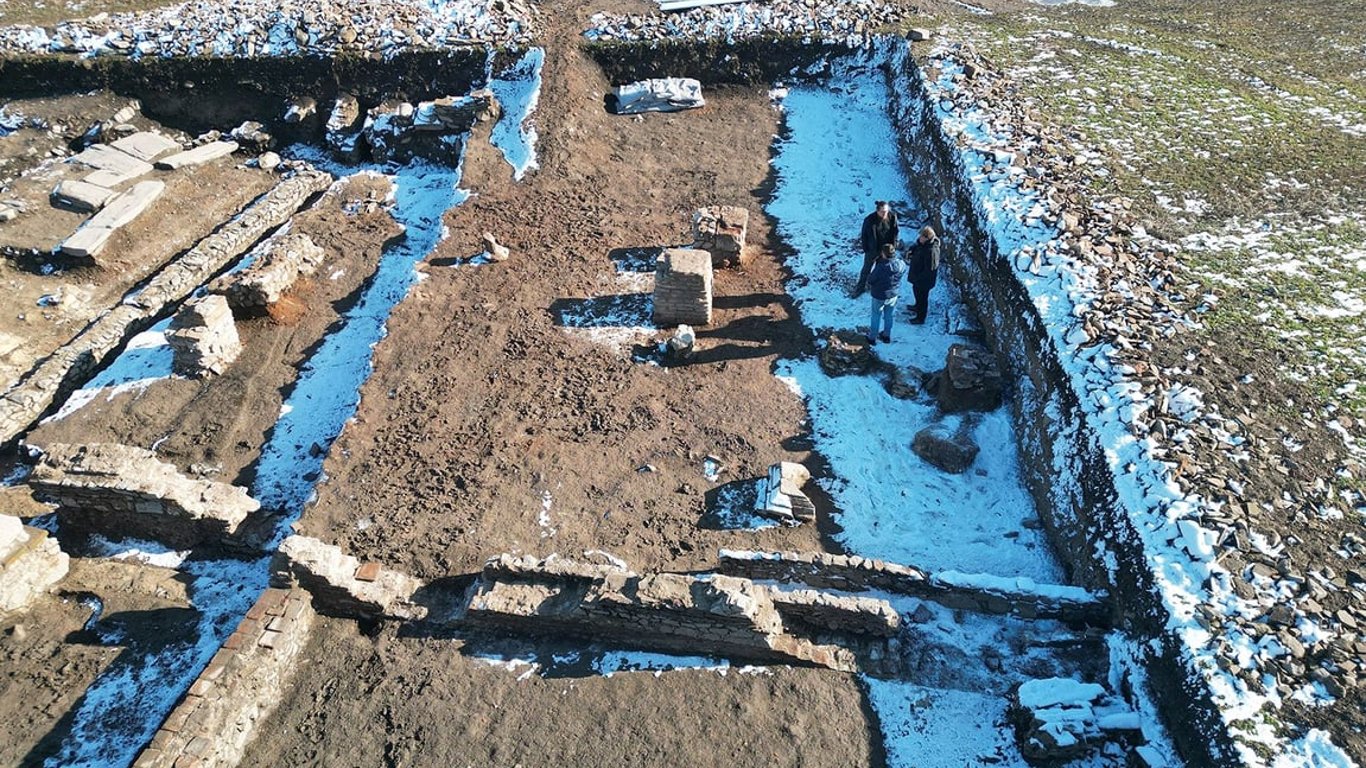 У Сербії знайшли залишки давньоримської тріумфальної арки