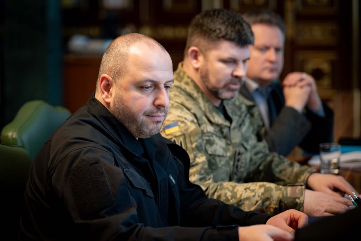 Тристоронні переговори в Абу-Дабі