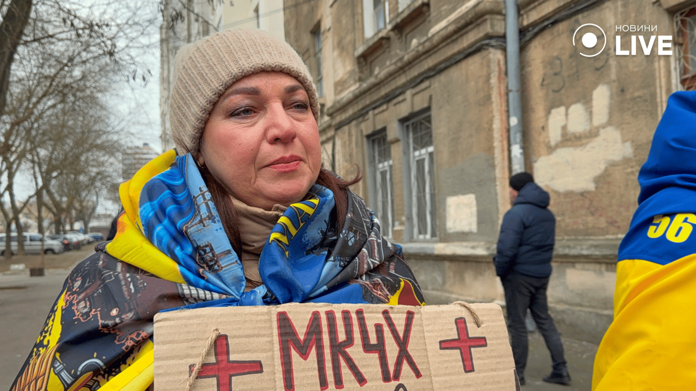 Поверніть наших рідних — мітинг біля Червоного Хреста в Одесі - фото 3