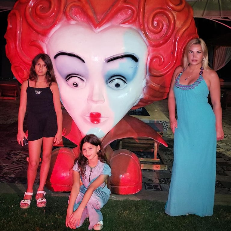 Камалія з дочками влаштувала казкову фотосесією у "країні чудес" - фото 2