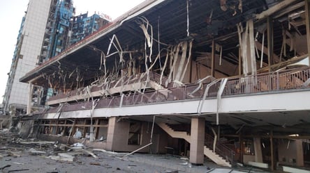 "Все відбудуємо": співвласник зруйнованого готелю "Одеса" прокоментував нічний обстріл - 285x160