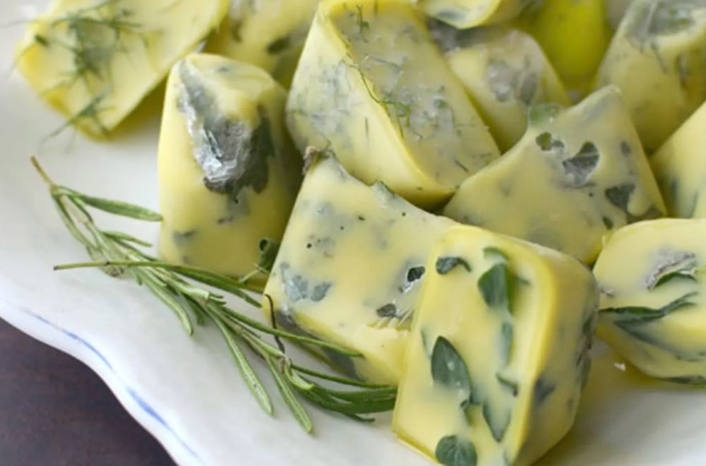 Збереже свіжість з грядки — Клопотенко порадив, як заморозити кріп на зиму - фото 1