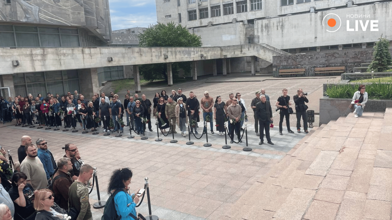 Максим Неліпа