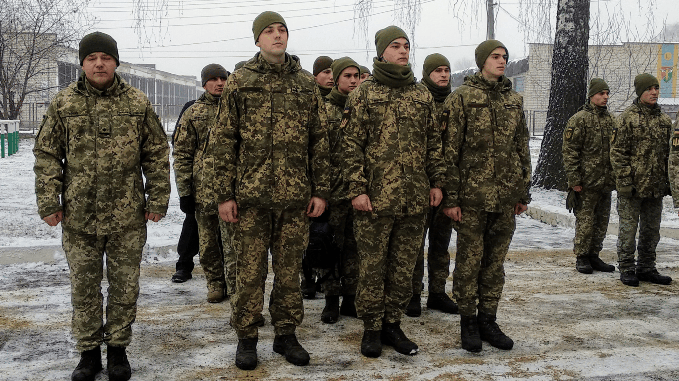 Командировка из тыловых частей в боевые - кого нельзя отправлять в командировку на фронт