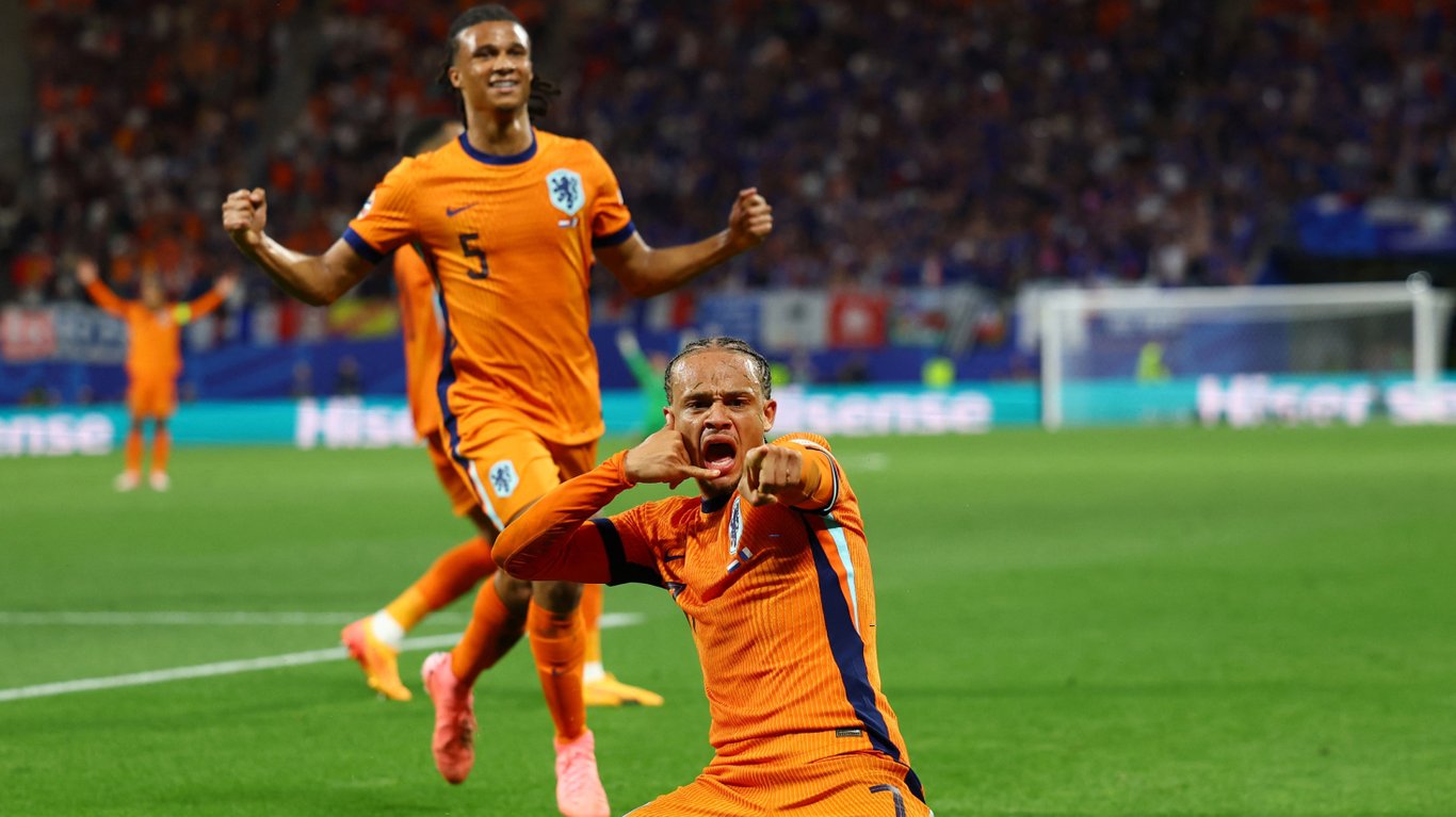 Хаві Сімонс