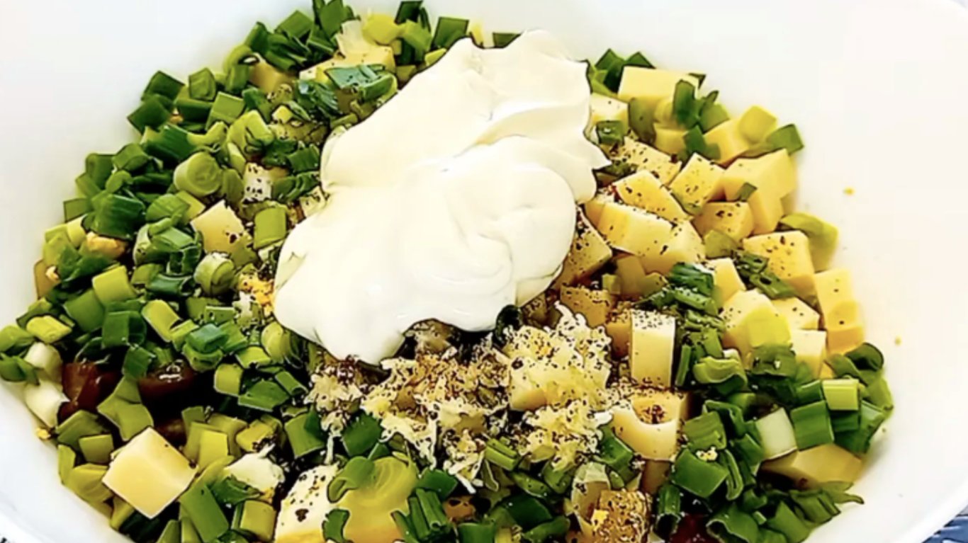 смачний салат з буряком та сиром