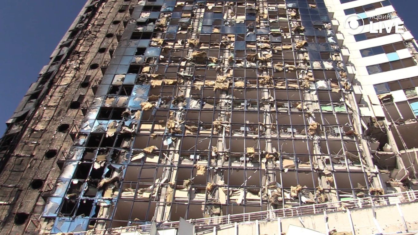 Зруйнований готель в Одесі