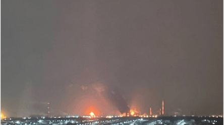 Oil refinery in Samara region of Russia is under attack — Video - 285x160