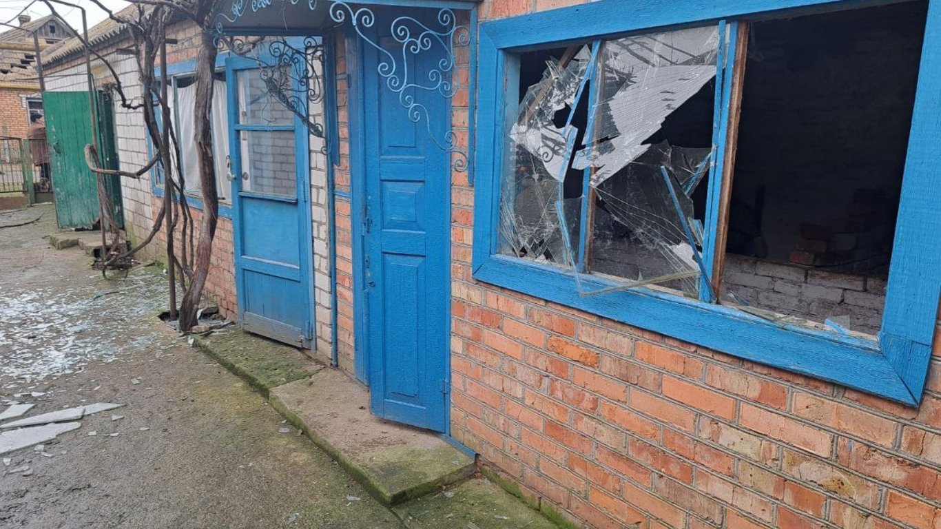 Вибухи на Дніпропетровщині — в ОДА розповіли про важкі наслідки ворожих обстрілів