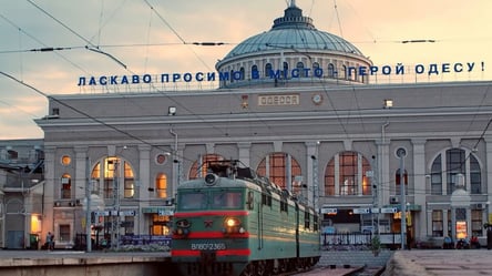 Укрзалізниця до Нового року призначила додаткові рейси з Одеси — куди саме - 285x160