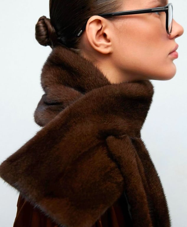 Хутряний шарф набирає популярності