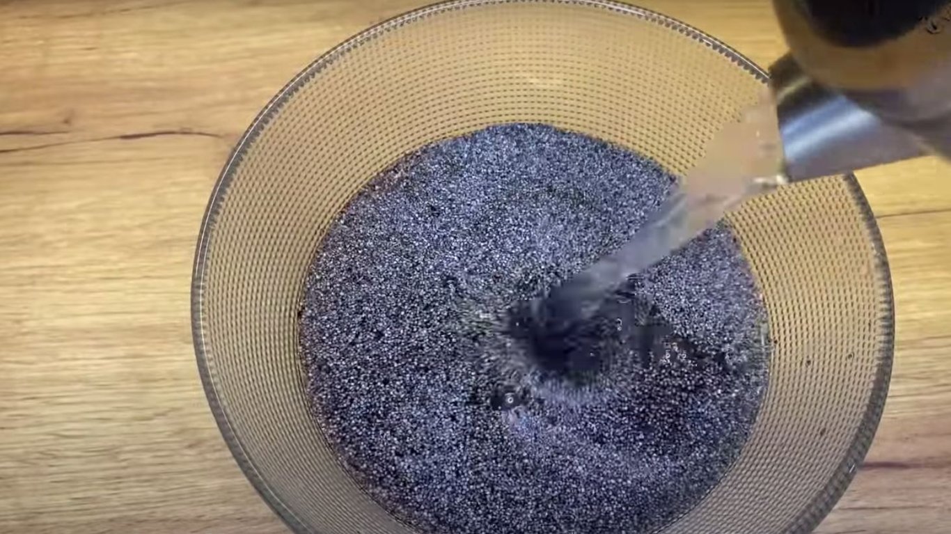 як приготувати смачний пісний пиріг з маком 