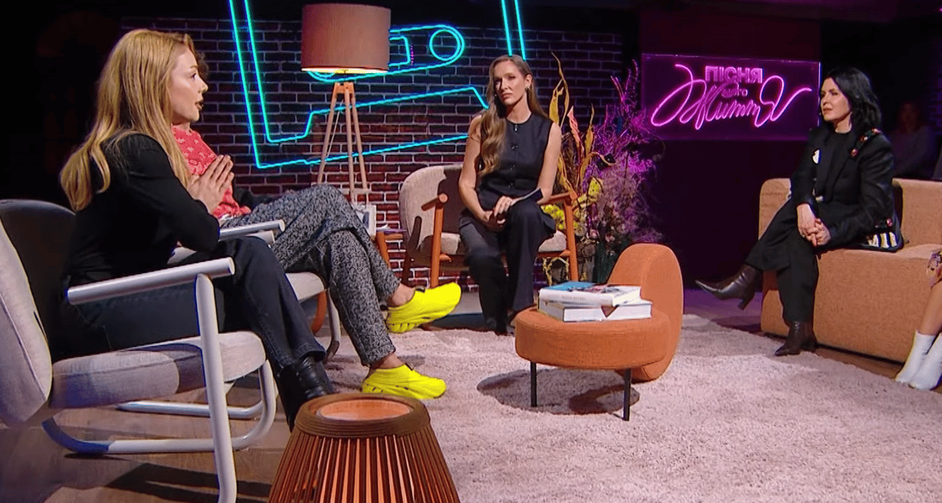 Тина Кароль на интервью у Екатерины Осадчей в шоу "Пісня мого життя"