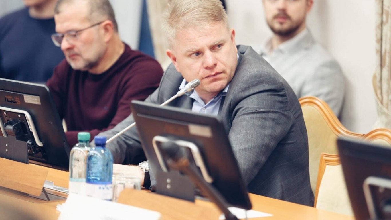 Депутат из Ровенской области Виктор Мялык подключился на заседание из парикмахерской