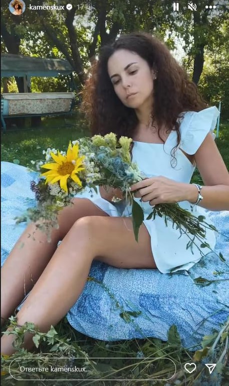 Настя Каменських влаштувала романтичну фотосесію у мами в селі - фото 2