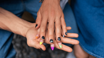 Тренди 90-х на нігтях — стилі манікюру, які варто спробувати - 285x160