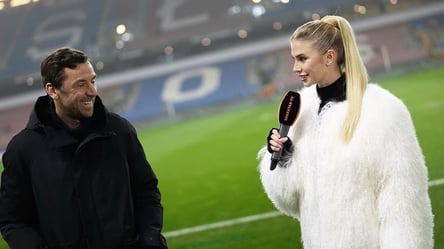 Співробітниця пресслужби Шахтаря показала свої груди - 285x160