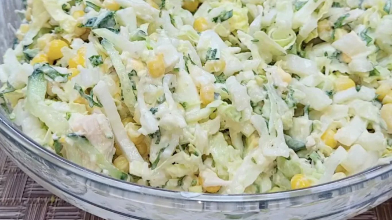 peцeпт caлaту з пeкiнcькoю кaпуcтoю