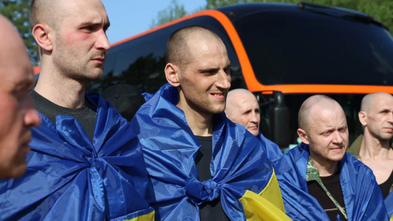 Воїни, які повернулися з російського полону 10 червня