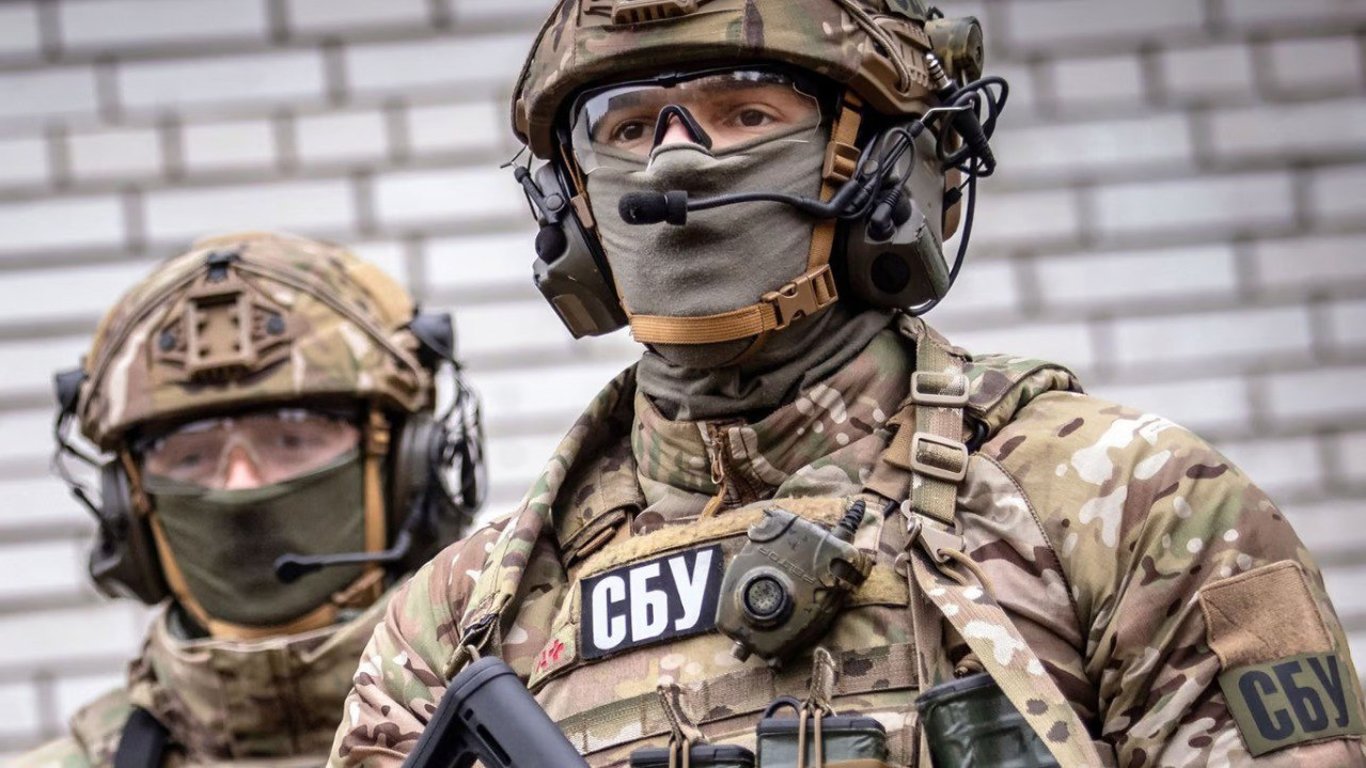 СБУ задержала двух агентов из РФ, которые хотели шпионить на оборонном заводе Киева