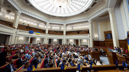 Рада знову не змогла скасувати пільгу на посилки до 150 євро - 290x166