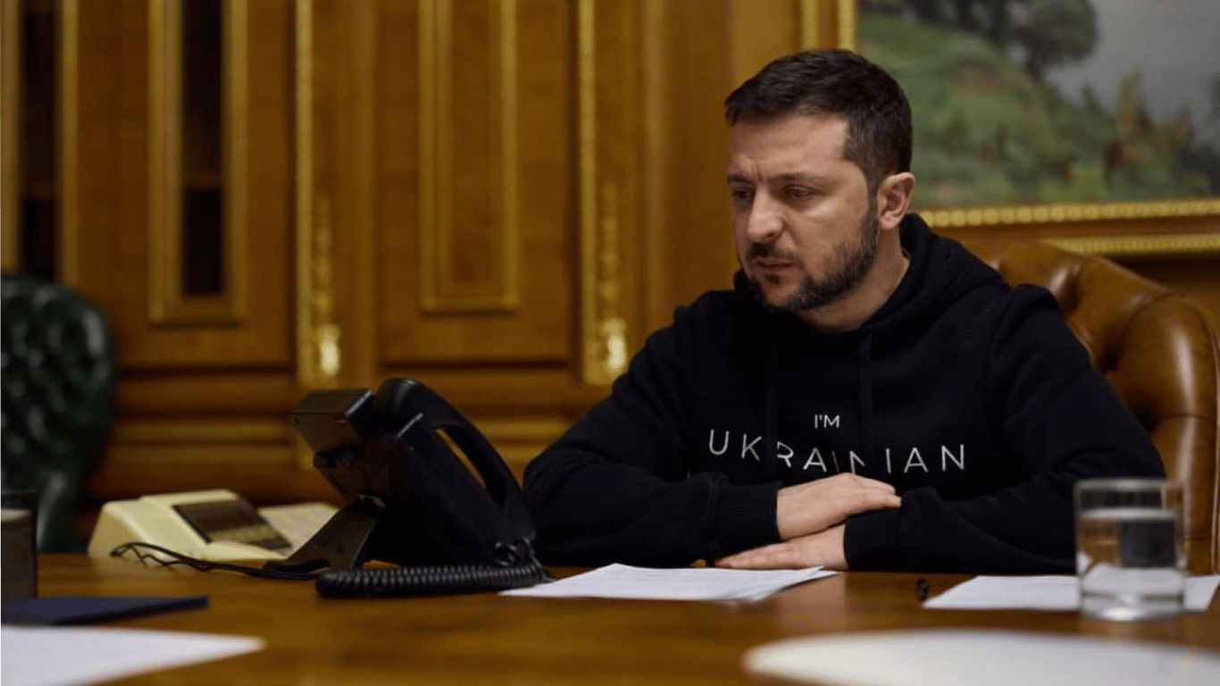 Владимир Зеленский провел разговор с Петром Фиалой