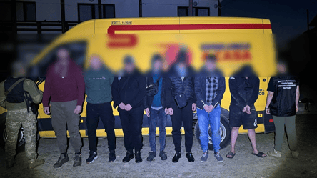 На кордоні з Румунією прикордонники затримали групу ухилянтів - 290x166