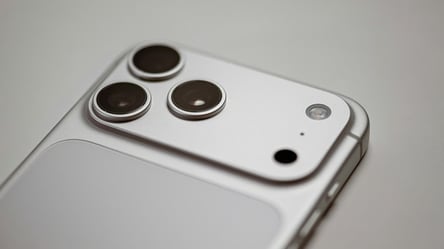 iPhone 17 users reveal the biggest flaw in Apple’s new phone - 285x160