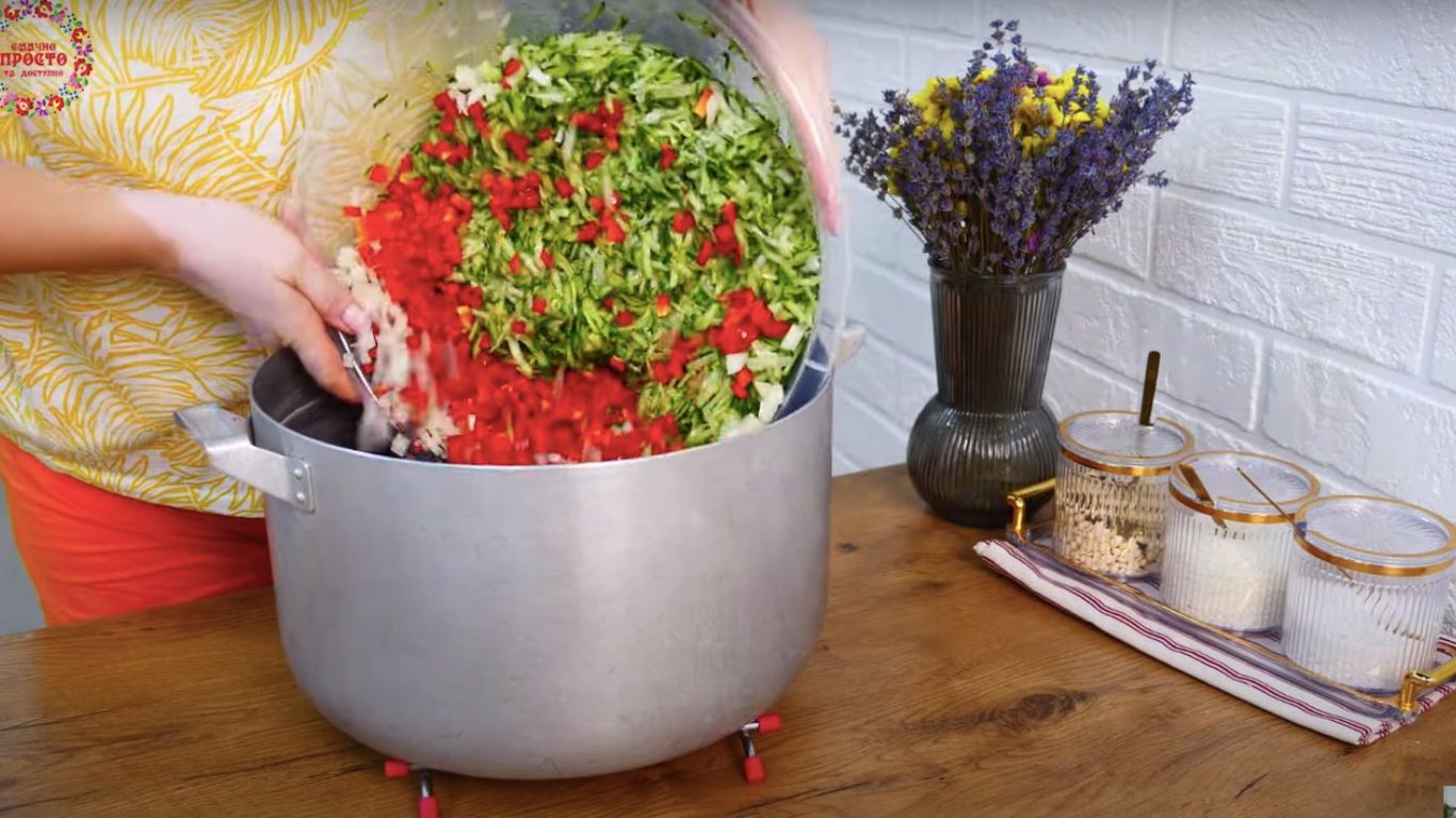 соус "Релиш" на зиму 2 кг огурцов - рецепт