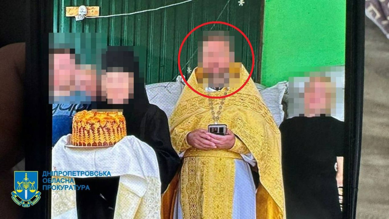 Развращал родных дочерей: в Днепре задержали священнослужителя УПЦ (МП)