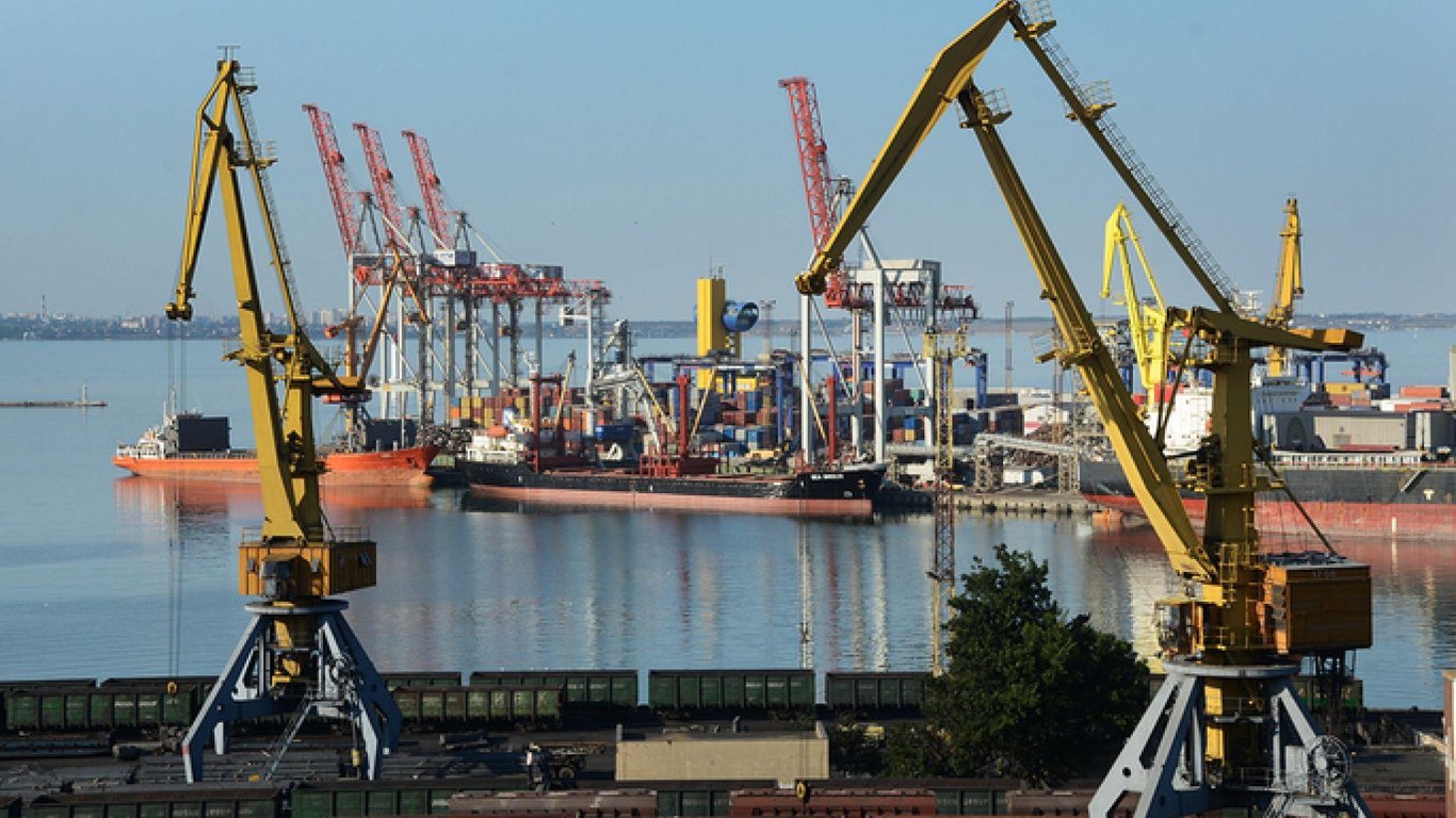 В АМПУ розповіли про роботу портів Одещини на кінець року