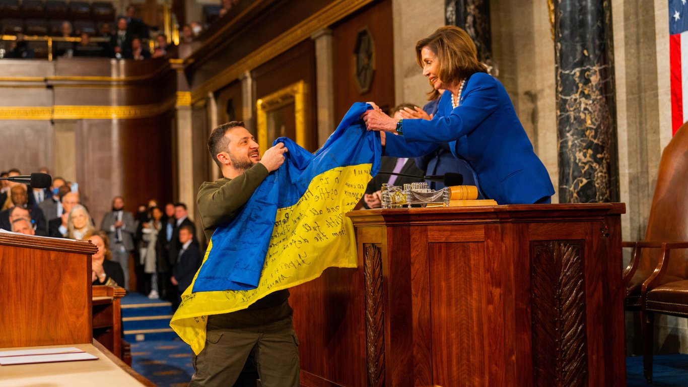 Що відомо про прапор, який Зеленський передав Конгресу США: волонтерка розповіла подробиці