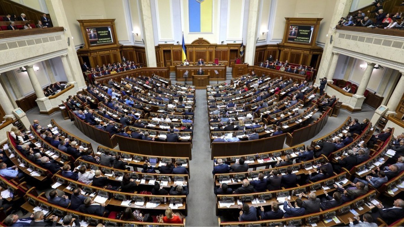 В Украине снова продлят срок действия военного положения и мобилизацию: когда это произойдет
