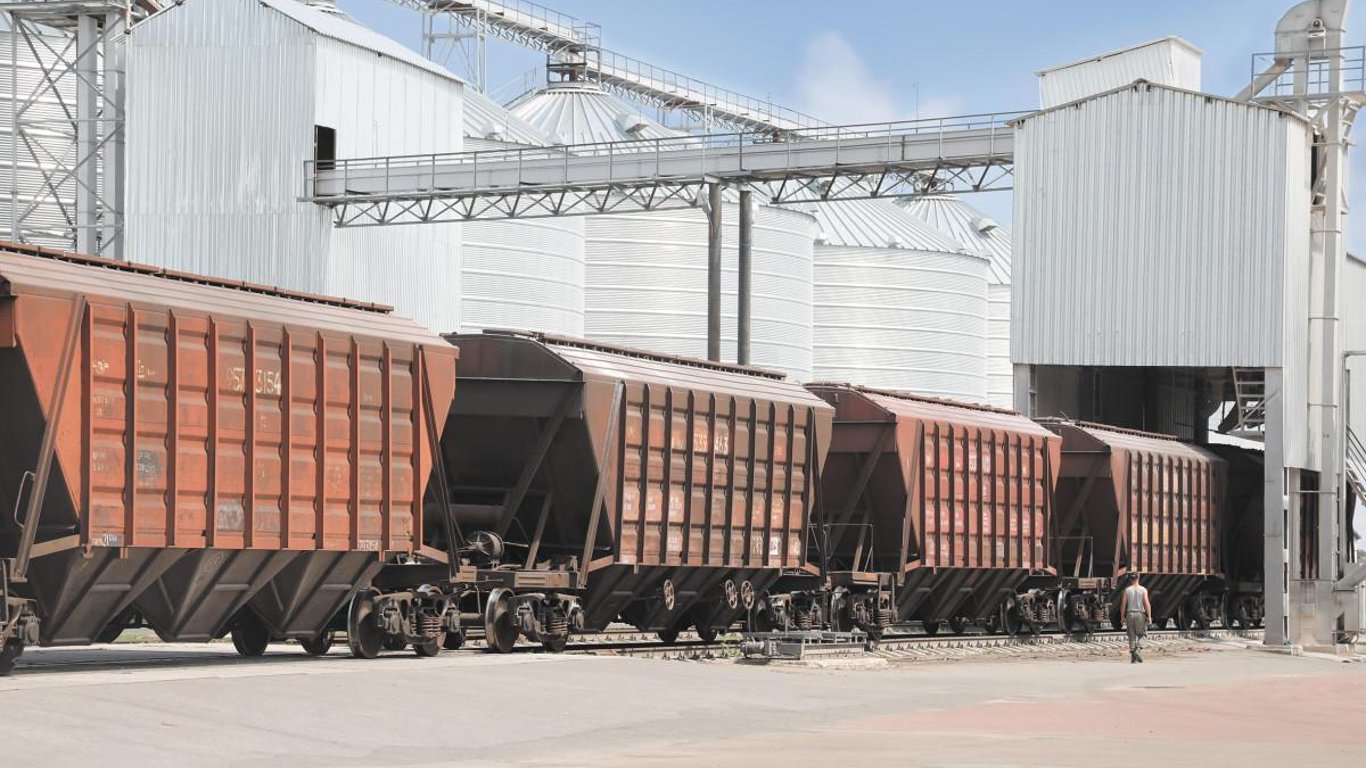 Аграрії Одещини просять уряд знизити залізничні тарифи для зерна на Дунаї