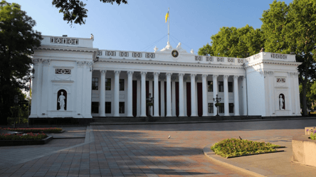 В одеській мерії знову побільшає чиновників — на скільки - 285x160