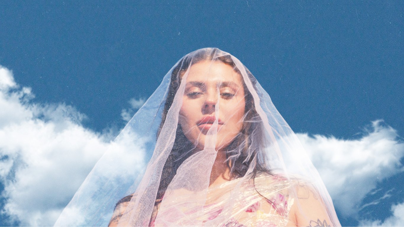 Солістка гурту KAZKA присвятила нову пісню своєму бойфренду та натякнула на весілля