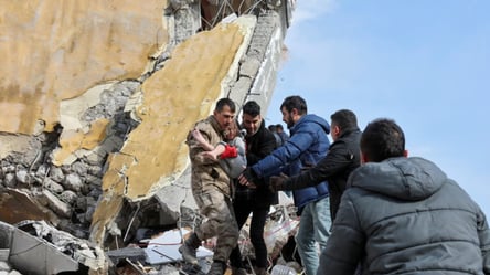 Во время землетрясения в Турции, вероятно, погибли два украинца, — МИД - 285x160