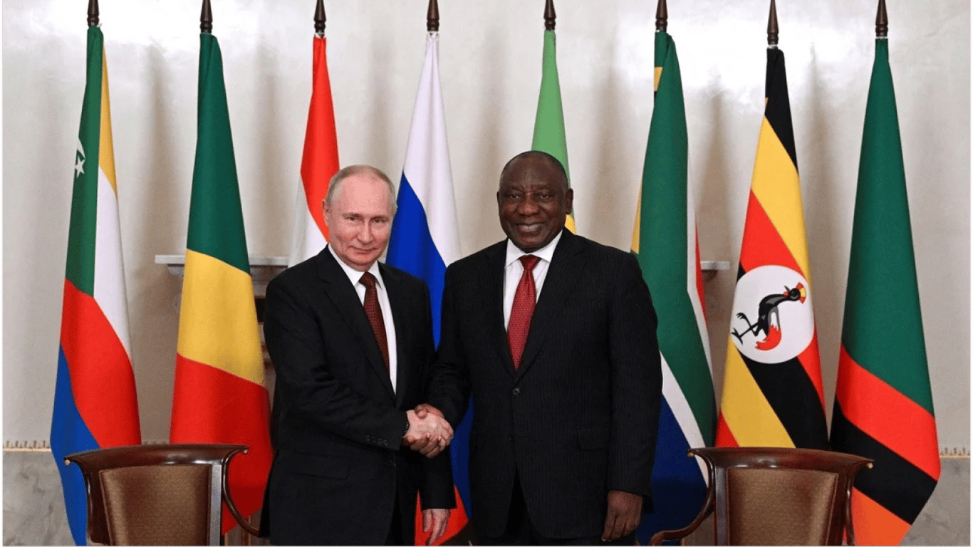 Росія пробачила Африці мільярдні борги і безкоштовно постачатиме їй зброю