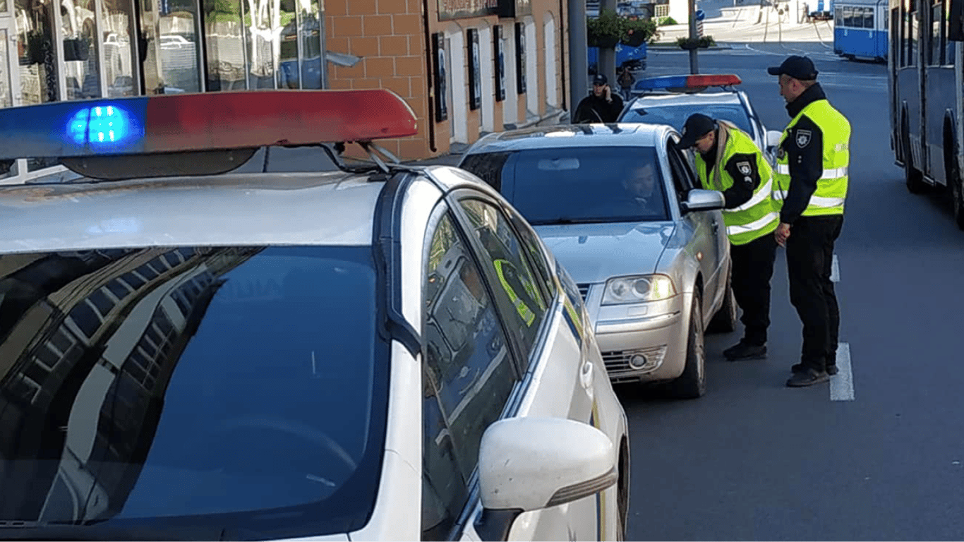 Новые штрафы для водителей — за что будут наказывать украинцев