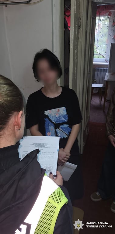 Отравление военных метадоном: в Житомирской области задержали 17-летнюю подозреваемую - фото 1