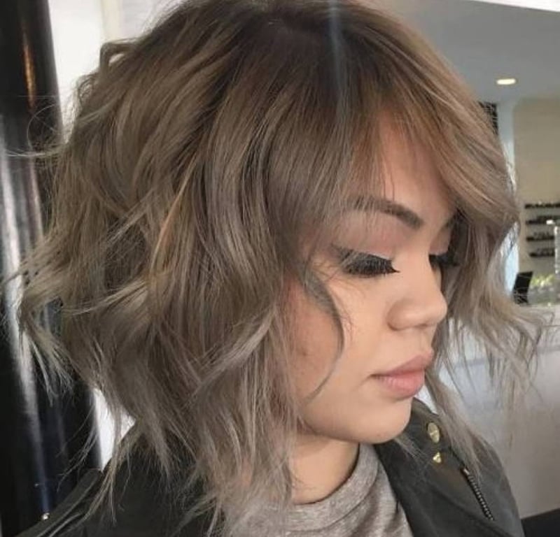 Стрижка боб може мати різний вигляд