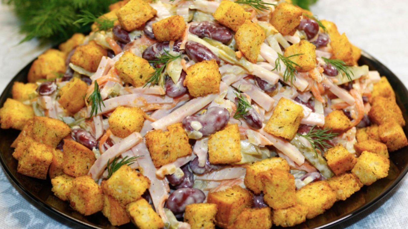 рецепт салата з квасолею та шинкою