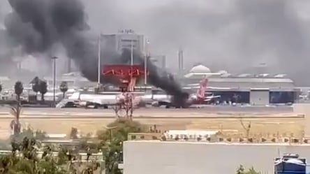 У Судані через бойові дії горить літак української авіакомпанії: подробиці - 285x160