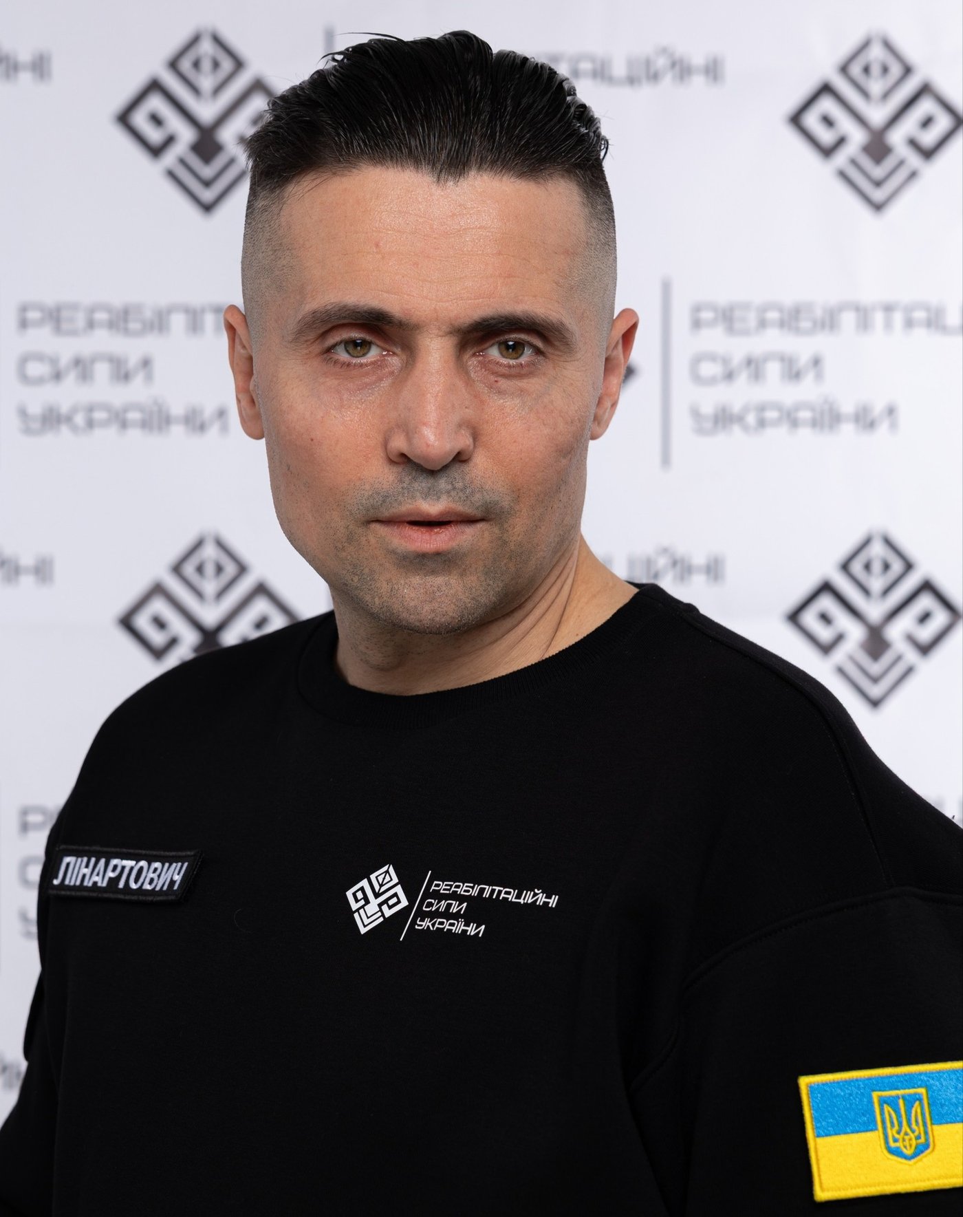 Актор Дмитро Лінартович - фото