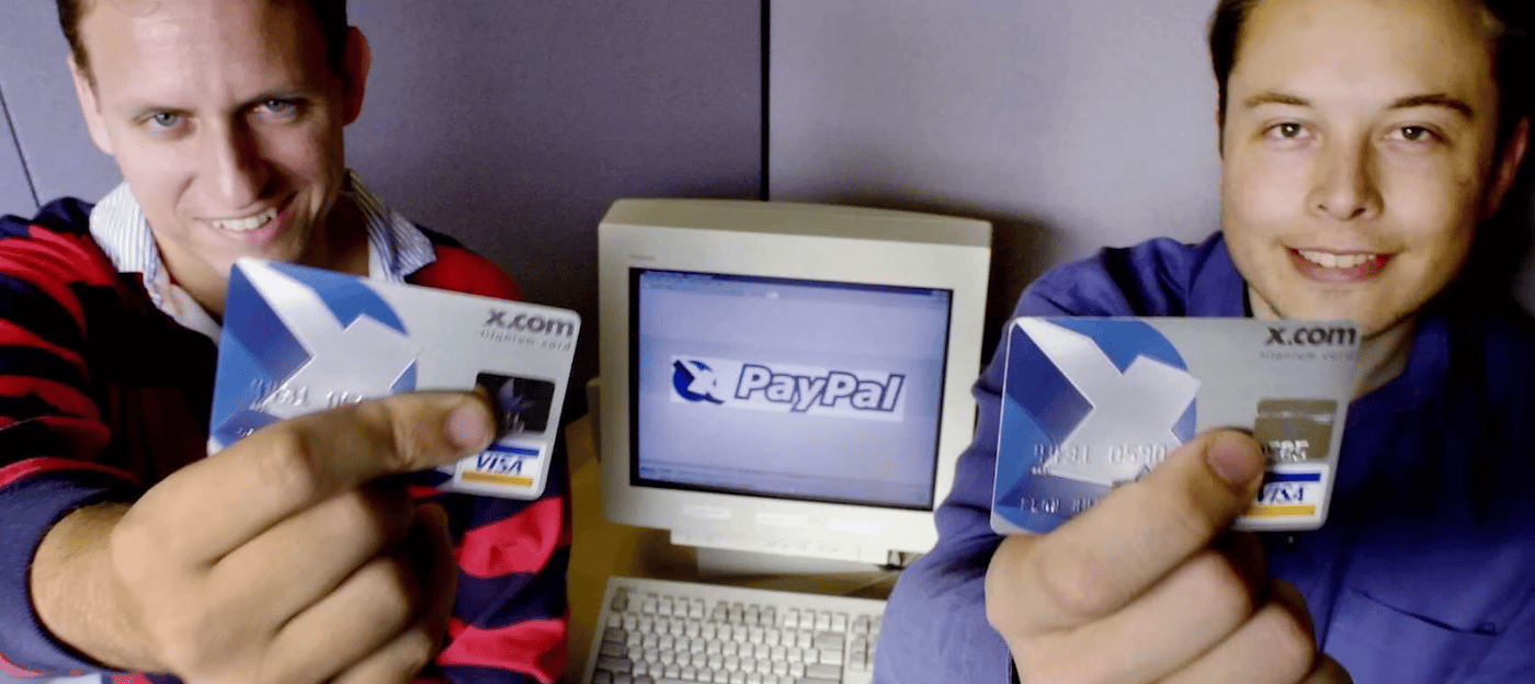 Илон Маск с картой X