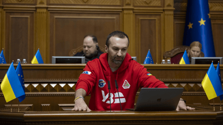 Лещенко ежемесячно получает 186 тыс. гривен зарплаты - 285x160