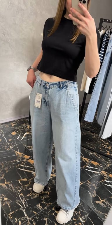 Джинси в стилі оверсайз дуже модні 