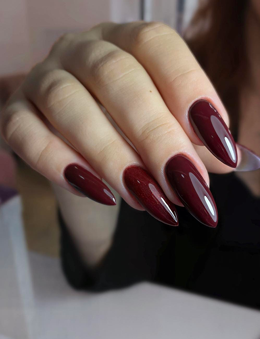 Універсальні відтінки манікюру